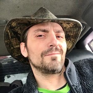 Meet your Posher, Travis